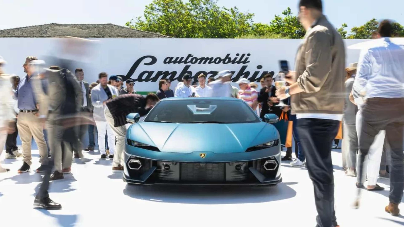 Lamborghini-nin yeni modelleri Mercedes-ə məxsus şirkətdən elektrik enerjisindən istifadə edir