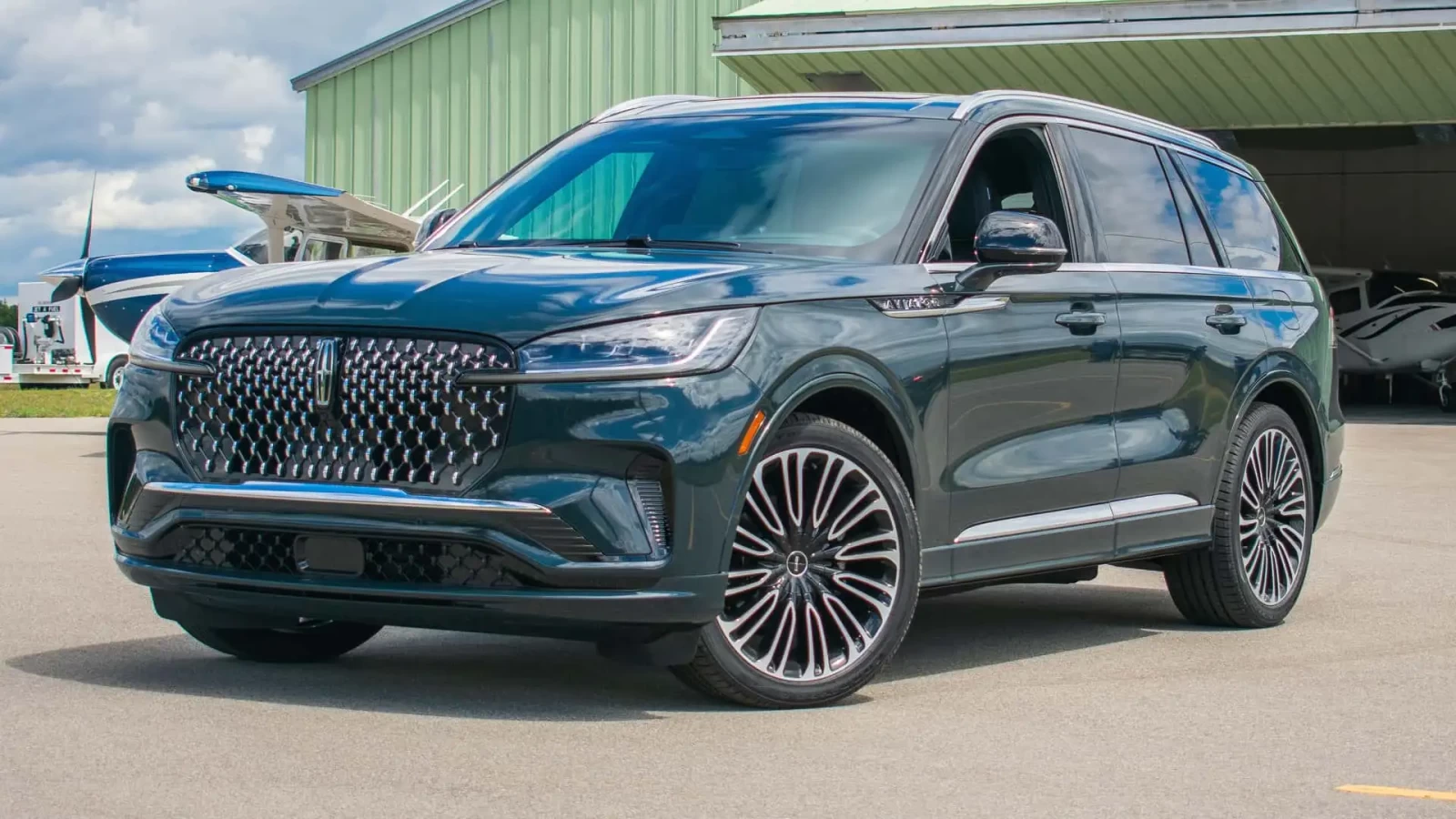 Lincoln Aviator 2025 daha çox səy göstərməlidir