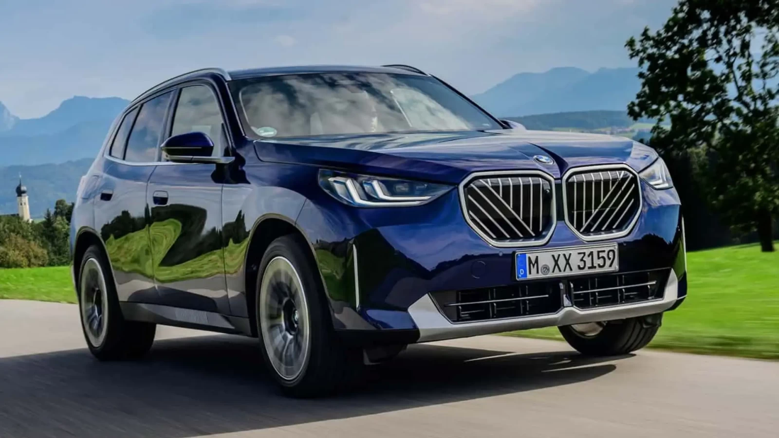 2025 BMW X3 hibrid olur